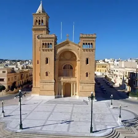 Caris Gem * Birżebbuġa